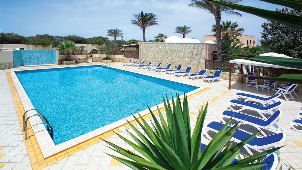 Oasis Hotel Residence Resort LMP Exterior foto