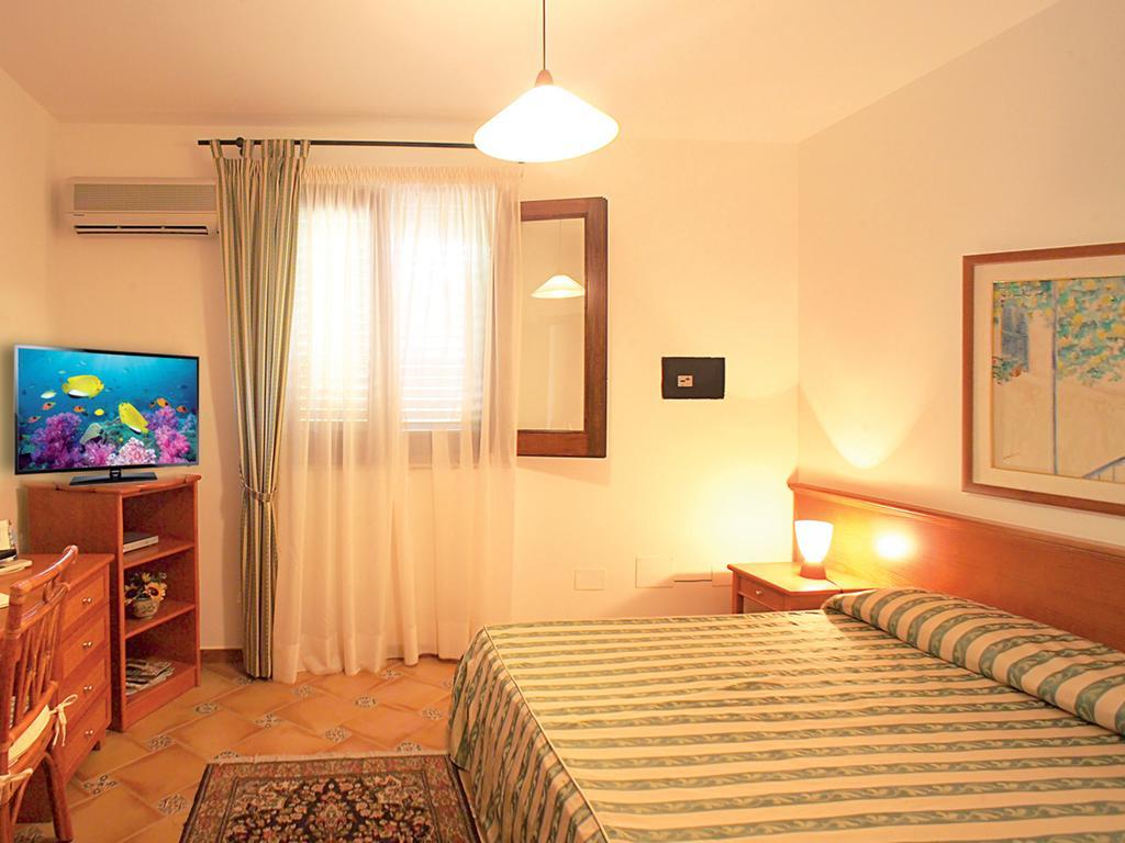Oasis Hotel Residence Resort LMP Exterior foto